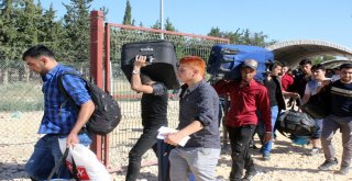Ülkelerine Gitmek İsteyen Suriyeliler Öncüpınara Akın Etti