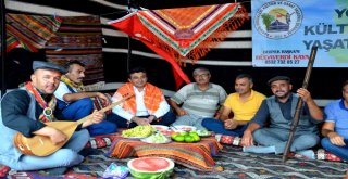 Başkan Selçuk Yörük Çadırında Dinlendi