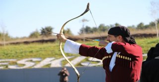 Oklar Cumhuriyet İçin Atıldı