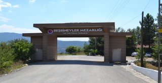 Karabük Belediyesinden Mezarlıklara Anıtsal Giriş Kapısı