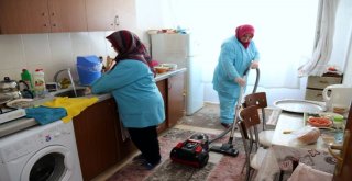 Biga Belediyesinden Ev Temizliği Hizmeti