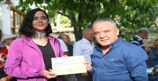 Saklıkentten Başlayan Yürüyüş Elmalıda Bitti