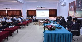 Vali Güvençer Selendili Muhtarlar İle Buluştu