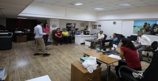 Büyükşehirden Personellere Masa Başı Egzersiz Eğitimi