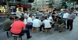 Başkan Atilla Vatandaşlarla Bir Araya Gelmeye Devam Ediyor