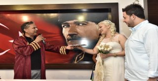 Muratpaşada 08.08 De 40 Nikah