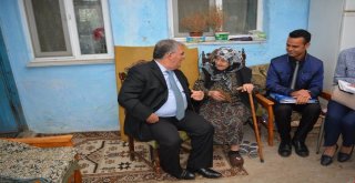 Erdekte Selzedelere Yardım Ediliyor