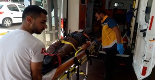 Cam Blokların Altında Kalan İşçi Ağır Yaralandı