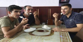 Silopide Vatandaşlara 50 Kilo Dondurma İkramı