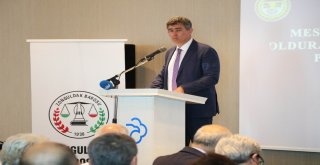 Meslekte 40 Yılı Dolduran Avukatlara Plaket