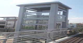 Üst Geçitlere Asansörlü Çözüm