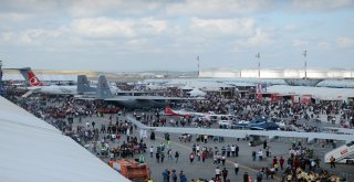 Teknofestte İnsan Seli