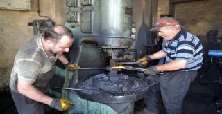 Tükenmeye Yüz Tutan Meslek Demircilik