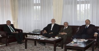 Rektör Çomaklı: “Yeni Akademik Yıl, İki Üniversiteye De Hayırlı Olsun”