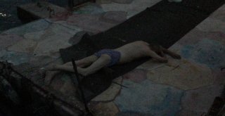 Boğulmaktan Son Anda Kurtuldu, Gerçek Sonradan Ortaya Çıktı