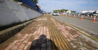 Yol Ve Kaldırımda Sona Gelindi