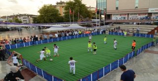 Minikler Futbol Heyecanını Misak-I Millide Yaşadı