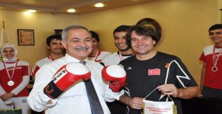 Zorkun Çocuk Şenliği Vefa Ödülü Kenan Karıka