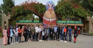 İibf Öğrencilerinden Rektör Güre Ziyaret