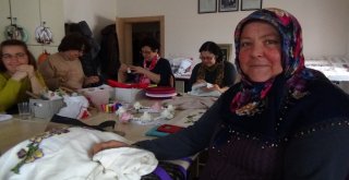 Edirne Halk Eğitim Merkezindeki Kurslara Kadınlardan Yoğun İlgi