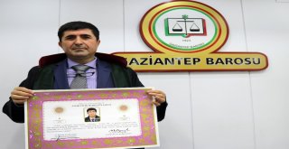 Önce Doktor Ve Mali Müşavir, Şimdi De Avukat Oldu