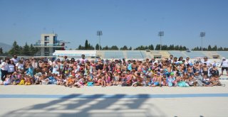 Şehzadelerde Öğrenciler Eğlenerek Spor Yapıyor