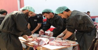 Umut Kervanından Bin Aileye Kurban Eti