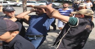 Korsan Gösteride Taş Silah Sayıldı, Ceza Yağdı