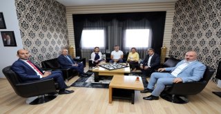 Emirdağ Ve Belçika Heyetinden Çobana Ziyaret