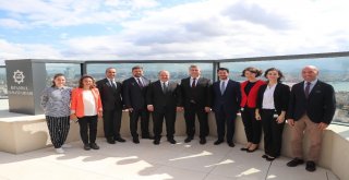 Bakan Varank İstiklal Caddesinde