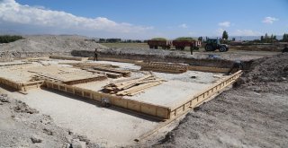 Sindelhöyük Mahallesi Spor Tesisinin Yapımına Başlandı