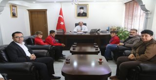 Şampiyon Miniklerden Başkan Vekili Işıktaşa Ziyaret