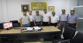 İhh İle Sendikalar Protokol İmzaladı