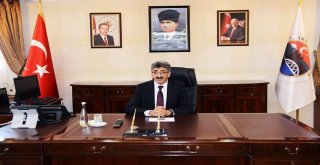 Vali Mehmet Emin Bilmezden 30 Ağustos Zafer Bayramı Mesajı