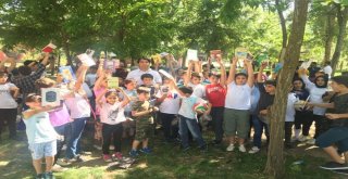 Eğitim-Bir-Senden Öğrencilere Hediye Kitap