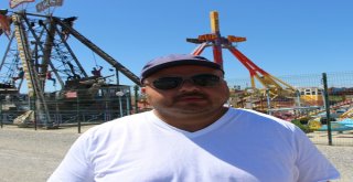 Gurbetçinin Çarpışan Arabada Düşürdüğü Cüzdanı Böyle Çaldı