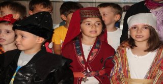 Anaokulu Öğrencilerinden Bilecik Manileri