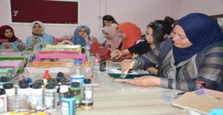 Çorumda Mülteciler Meslek Edinmek İçin Kurs Görüyor