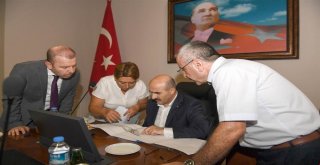 Vali Demirtaş, Dsi Bölge Ve Çevre Şehircilik İl Müdürlüğü Yetkilileri İle Bir Araya Geldi