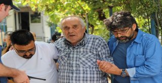 Yaşlı Adam Elindeki Bıçakla Korku Doku Anlar Yaşattı