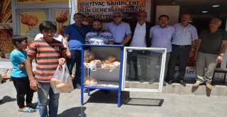 Bahçelinin Askıda Ekmek Projesine Destek