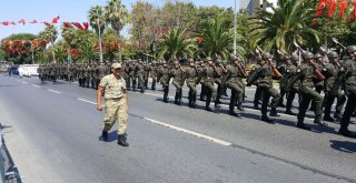 Vatan Caddesinde 30 Ağustos Provası