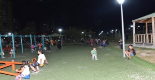 Melikgazililer Yaz Akşamlarında Parkları Tercih Ediyor