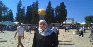 İsrail, Filistinli Kadın Yazarın Gözaltı Süresini Uzattı