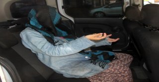 Adanada Yüzü Kapalı Kadın Paniği