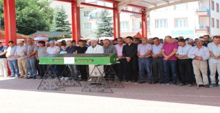 Torununun Düğününde Vefat Eden Yaşlı Adam Toprağa Verildi