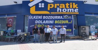 Dolarını Bozdurana Hediye Çeki Veriyor