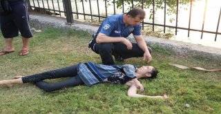 İntihar Etmek İçin Nehre Atlayan Kadın Vatandaşlar Tarafından Kurtarıldı