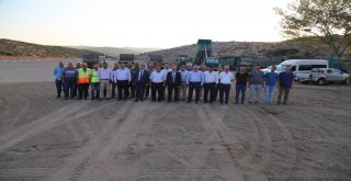 Ezine Gıda İhtisas Organize Sanayi Bölgesi Akçin Çayı Islah Çalışmaları Hızla Sürdürülüyor