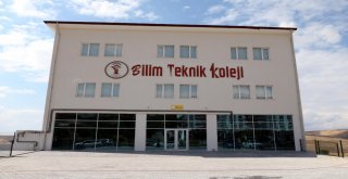 Yozgatta Bilim Teknik Koleji Eğitim Ve Öğretime Başladı